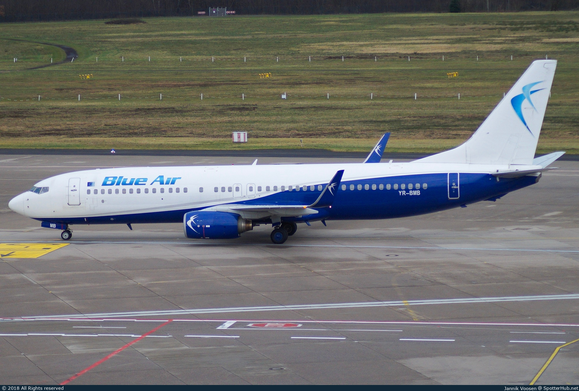 Photo of YR-BMB - Boeing 737-85R operated by Blue Air