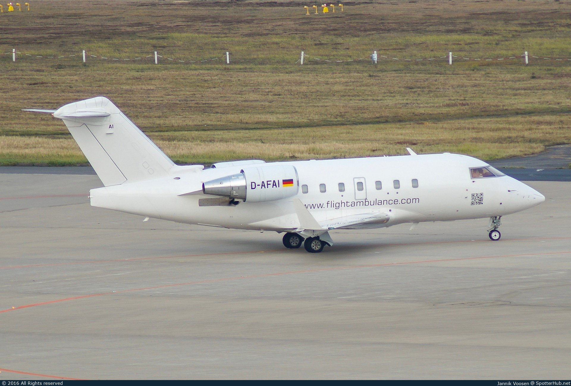Photo of D-AFAI - Bombardier Challenger 604 operated by FAI Air Ambulance