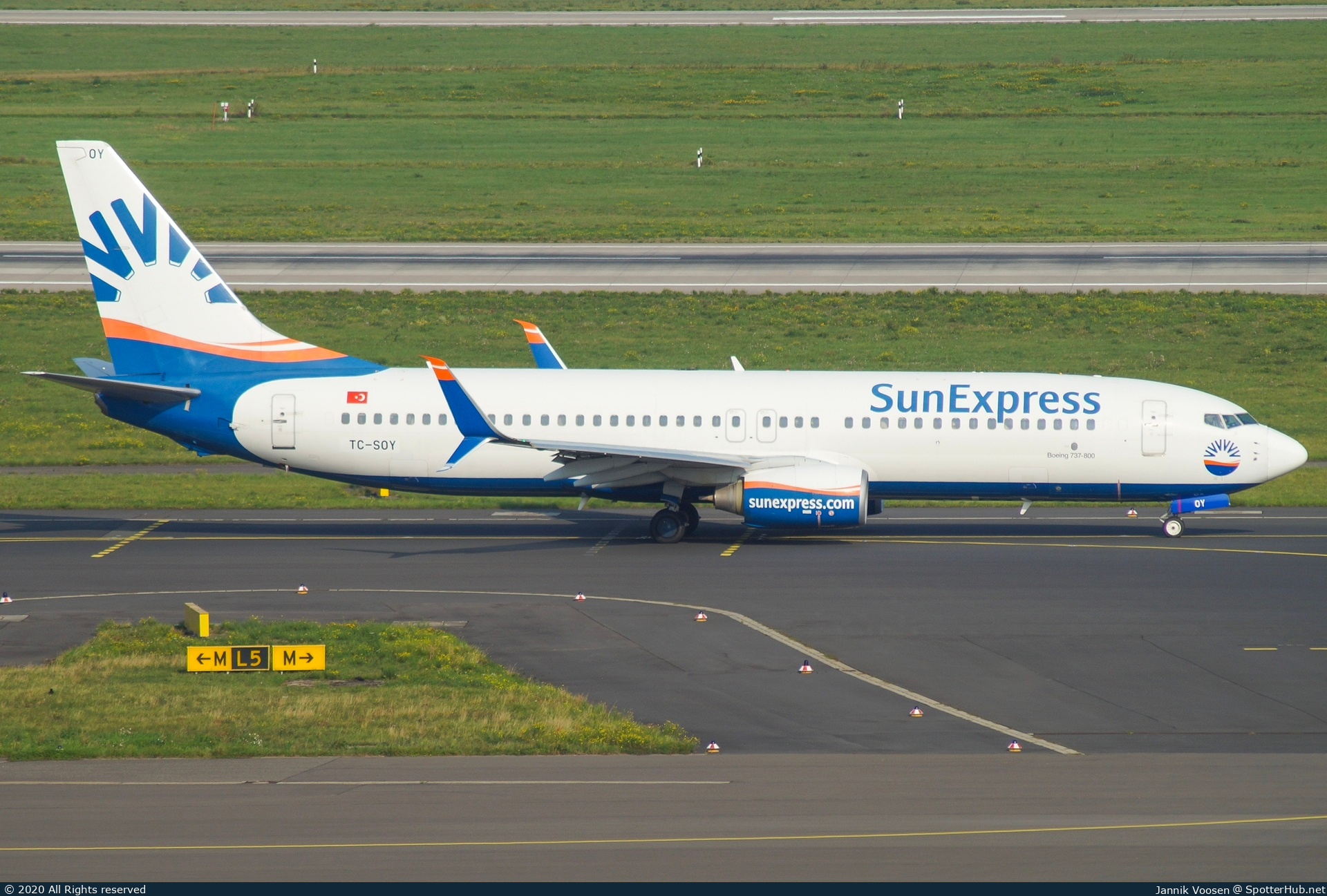 Photo of TC-SOY - Boeing 737-8HC operated by SunExpress