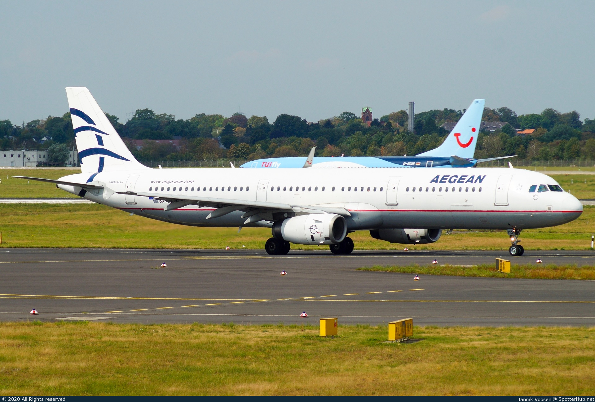 Photo of SX-DGQ - Airbus A321-231 operated by Aegean Airlines