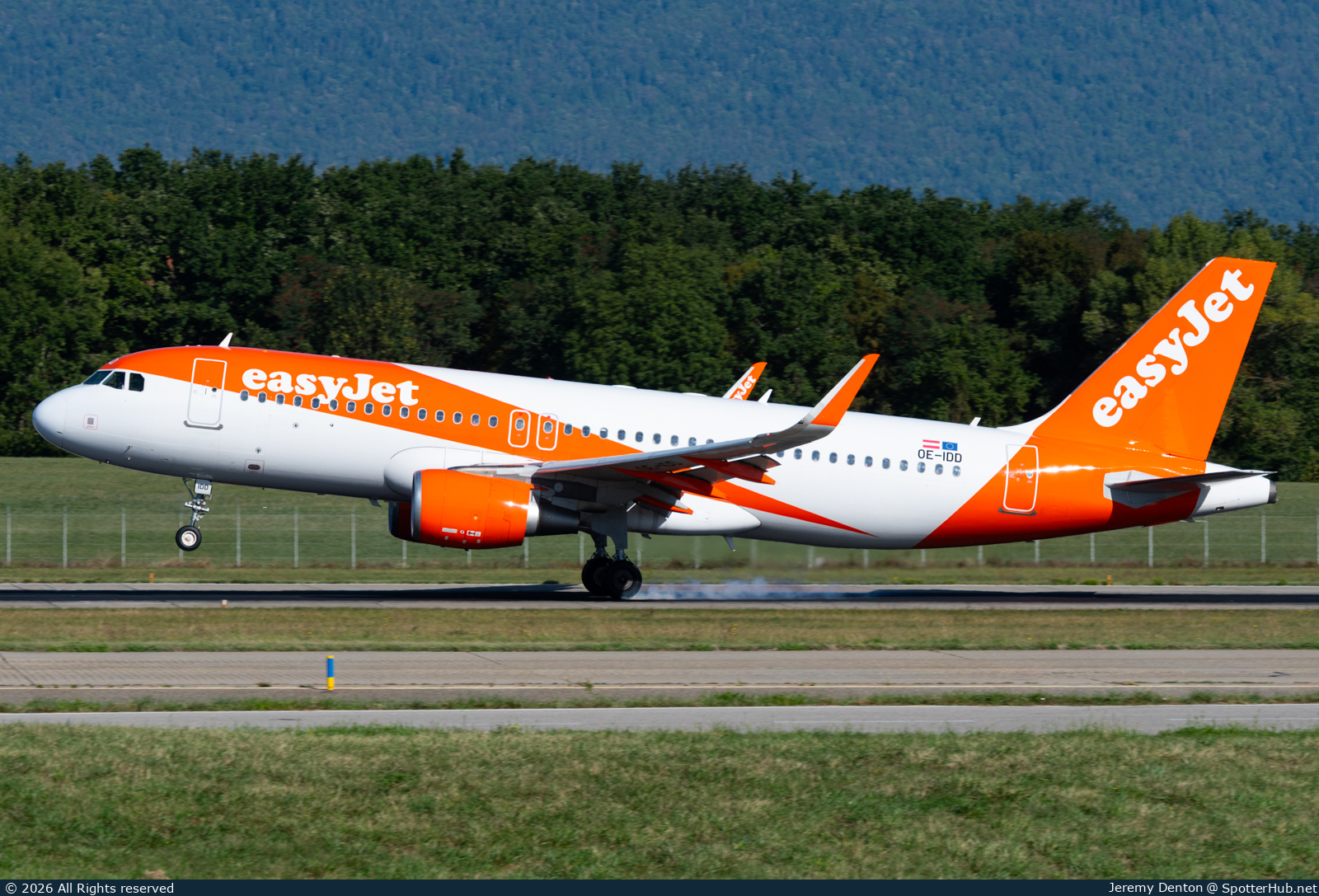 Photo of OE-IDD - Airbus A320-214 operated by easyJet Europe