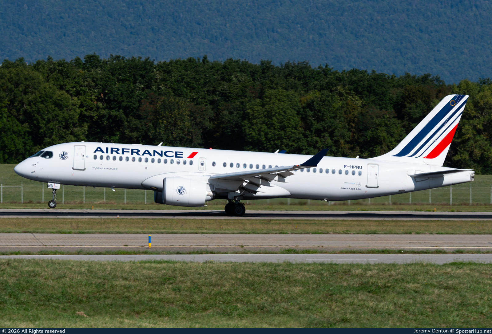 Photo of F-HPNU - Airbus A220-300 operated by Air France