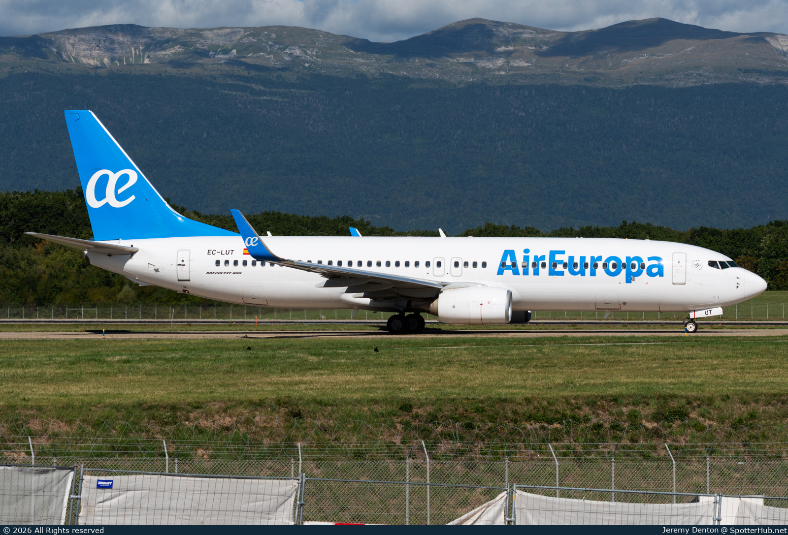 Photo of EC-LUT - Boeing 737-85P operated by Air Europa