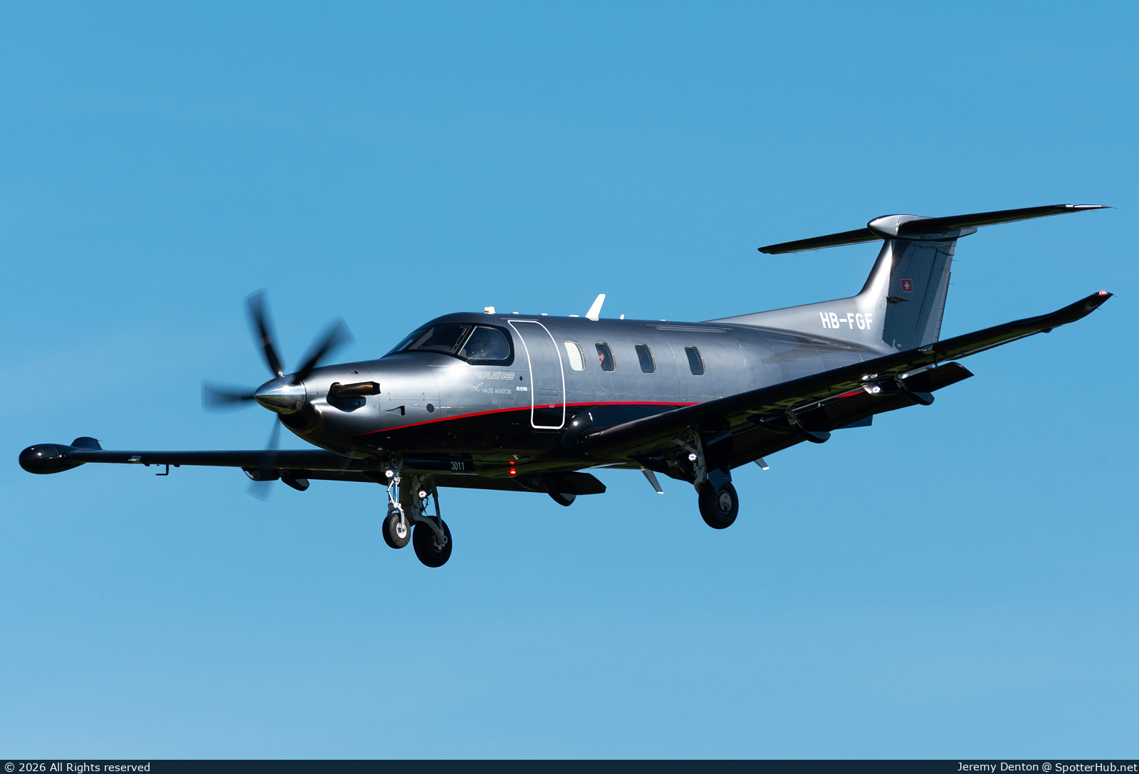 Photo of HB-FGF - Pilatus PC-12 PRO operated by Haute Aviation