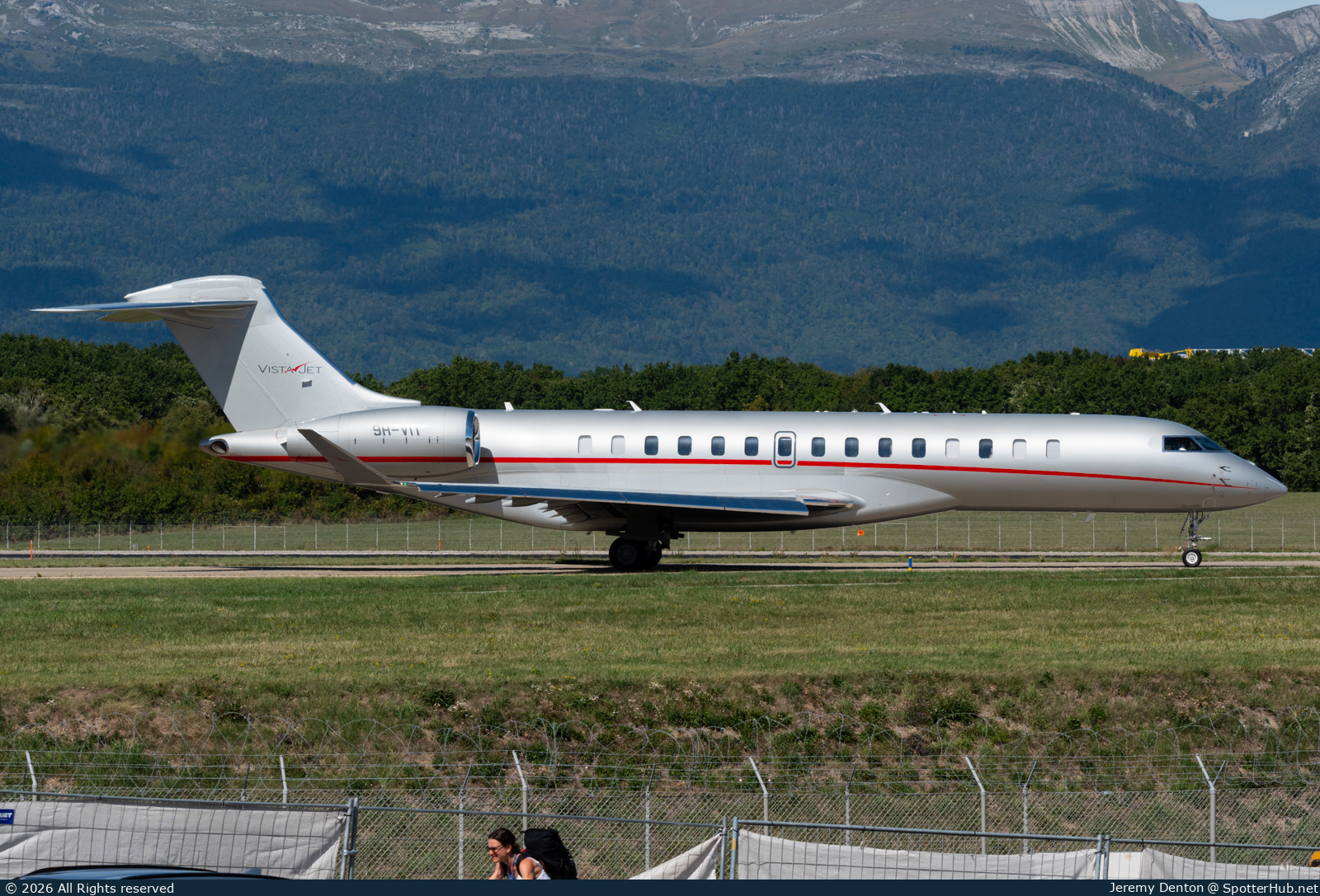 Photo of 9H-VIT - Bombardier Global 7500 operated by VistaJet