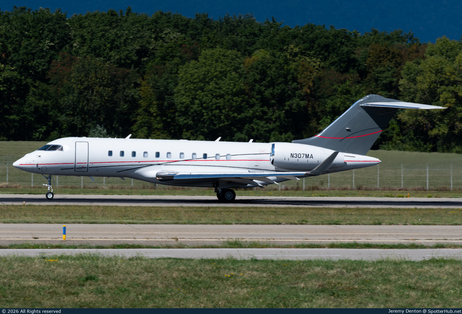 Photo of N307MA - Bombardier Global 5000 operated by Magnifica Air