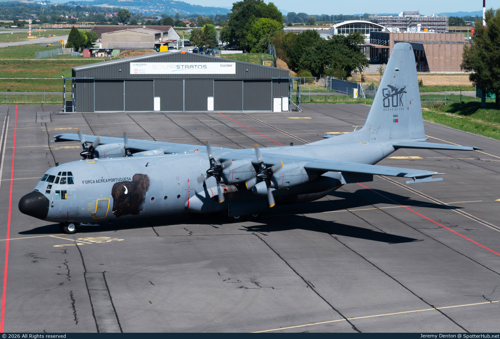 Photo of 16801 - Lockheed C-130H-30 Hercules operated by Portuguese Air Force