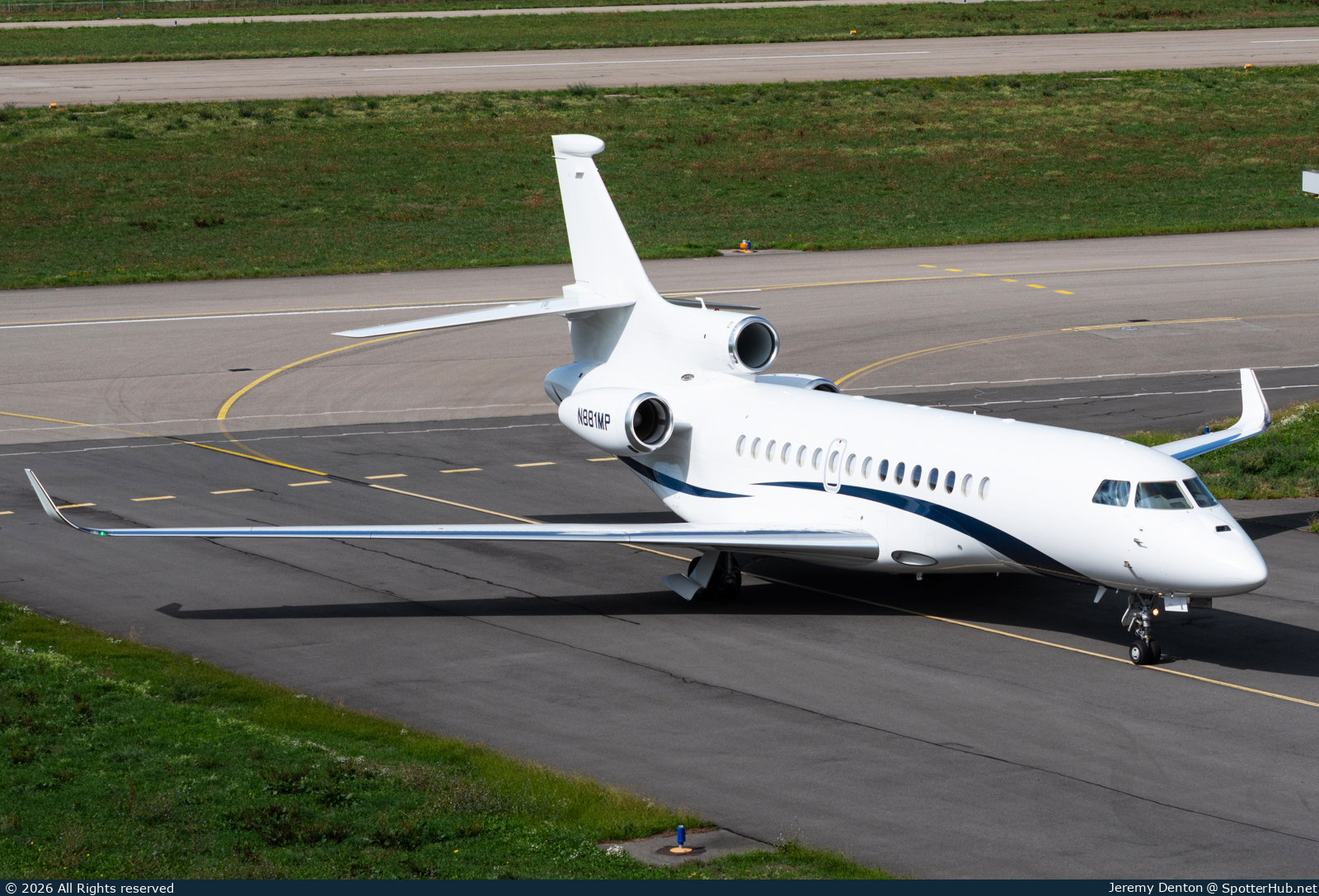 Photo of N881MP - Dassault Falcon 8X operated by Monolithic Power Systems