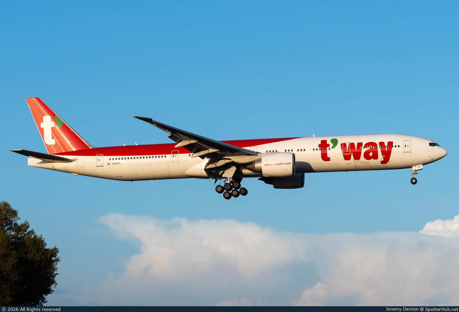 Photo of HL8707 - Boeing 777-367(ER) operated by T'Way Air