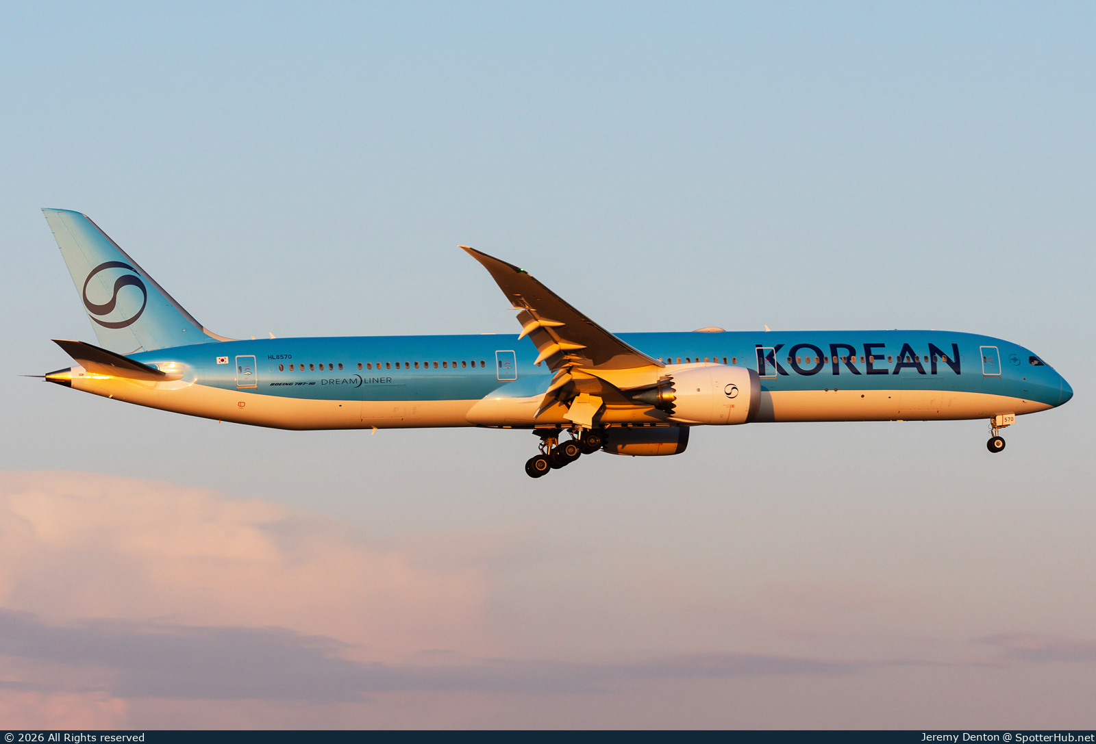 Photo of HL8570 - Boeing 787-10 Dreamliner operated by Korean Air
