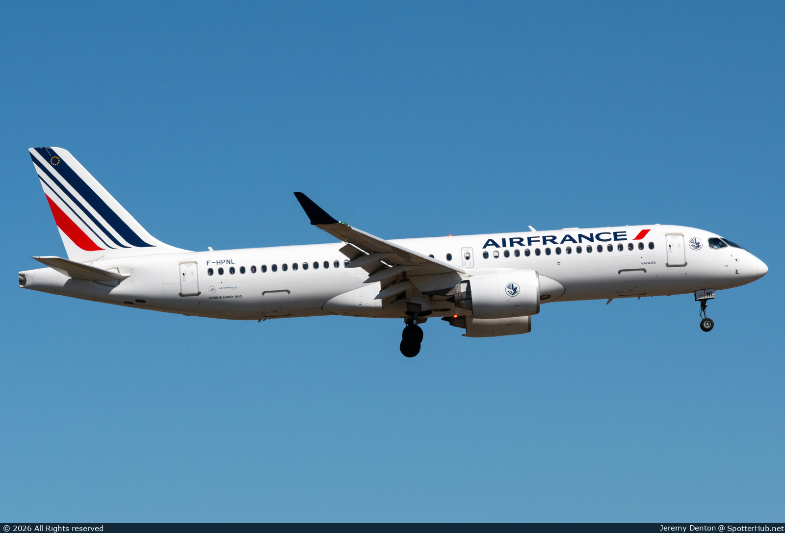 Photo of F-HPNL - Airbus A220-300 operated by Air France