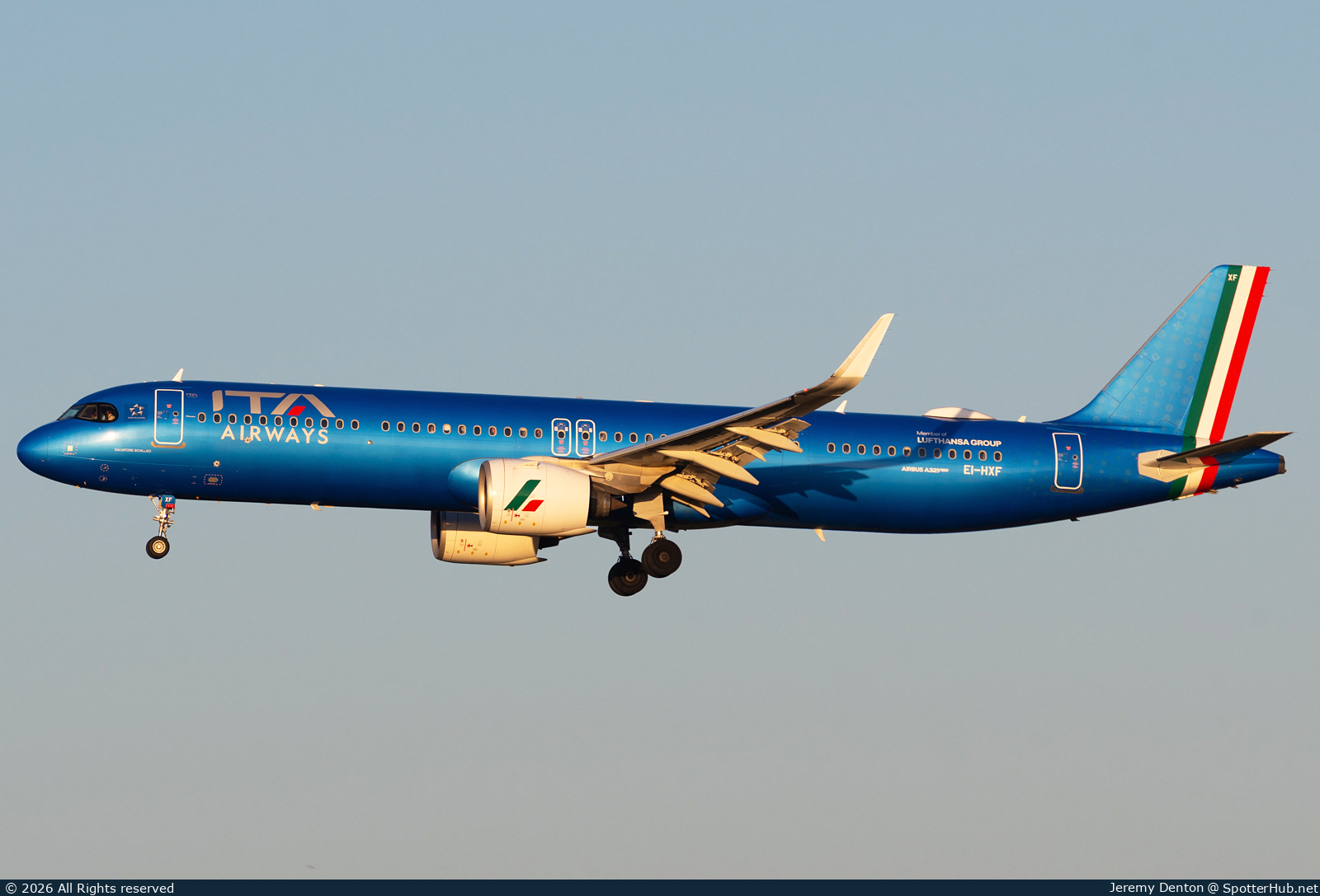 Photo of EI-HXF - Airbus A321-271NX operated by ITA Airways