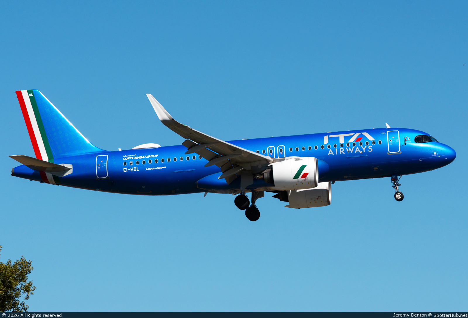 Photo of EI-HOL - Airbus A320-272N operated by ITA Airways