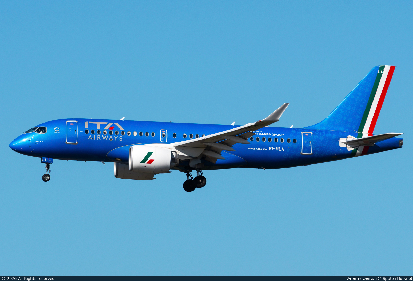 Photo of EI-HLA - Airbus A220-100 operated by ITA Airways