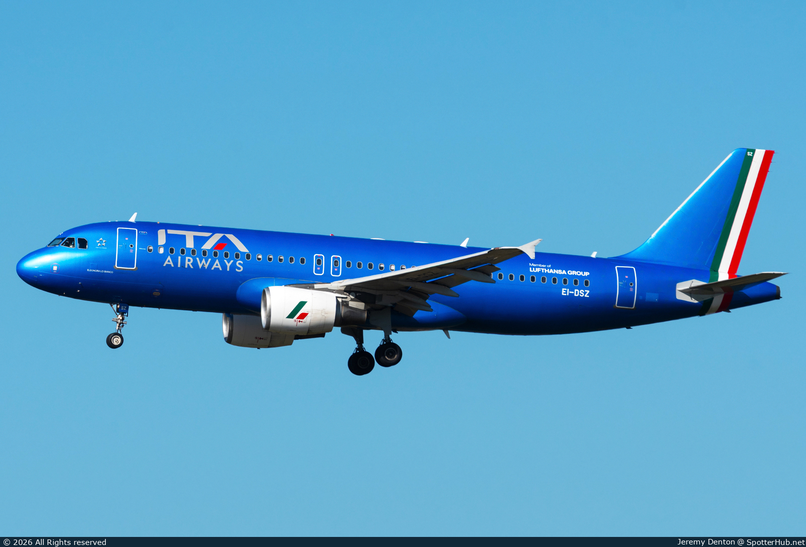 Photo of EI-DSZ - Airbus A320-216 operated by ITA Airways