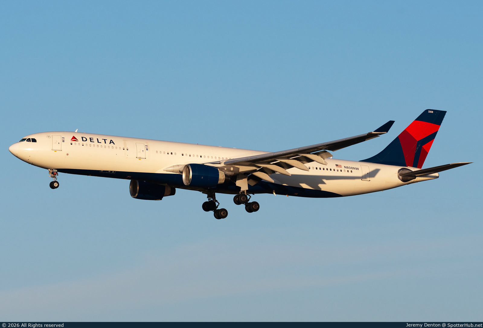 Photo of N808NW - Airbus A330-323 operated by Delta Air Lines