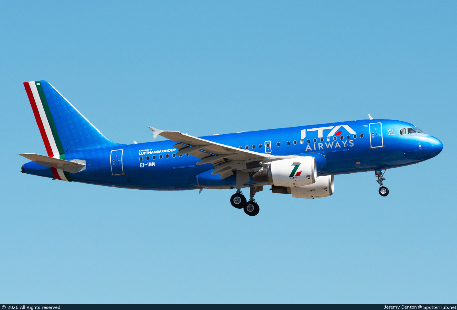 Photo of EI-IMM - Airbus A319-111 operated by ITA Airways