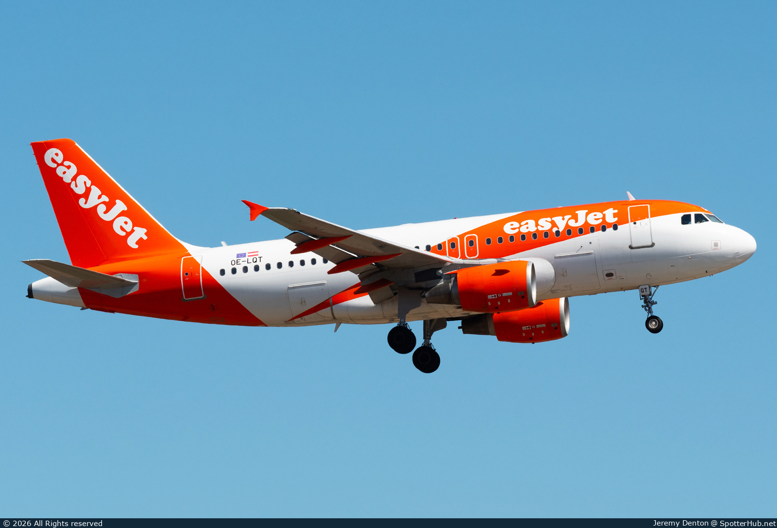Photo of OE-LQT - Airbus A319-111 operated by easyJet Europe