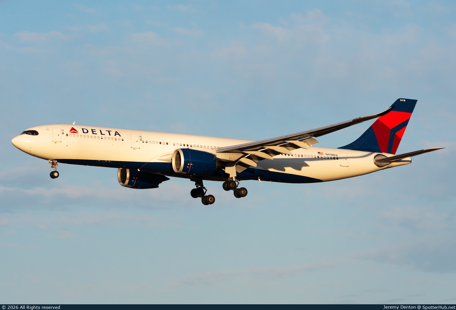 Photo of N418DX - Airbus A330-941 operated by Delta Air Lines