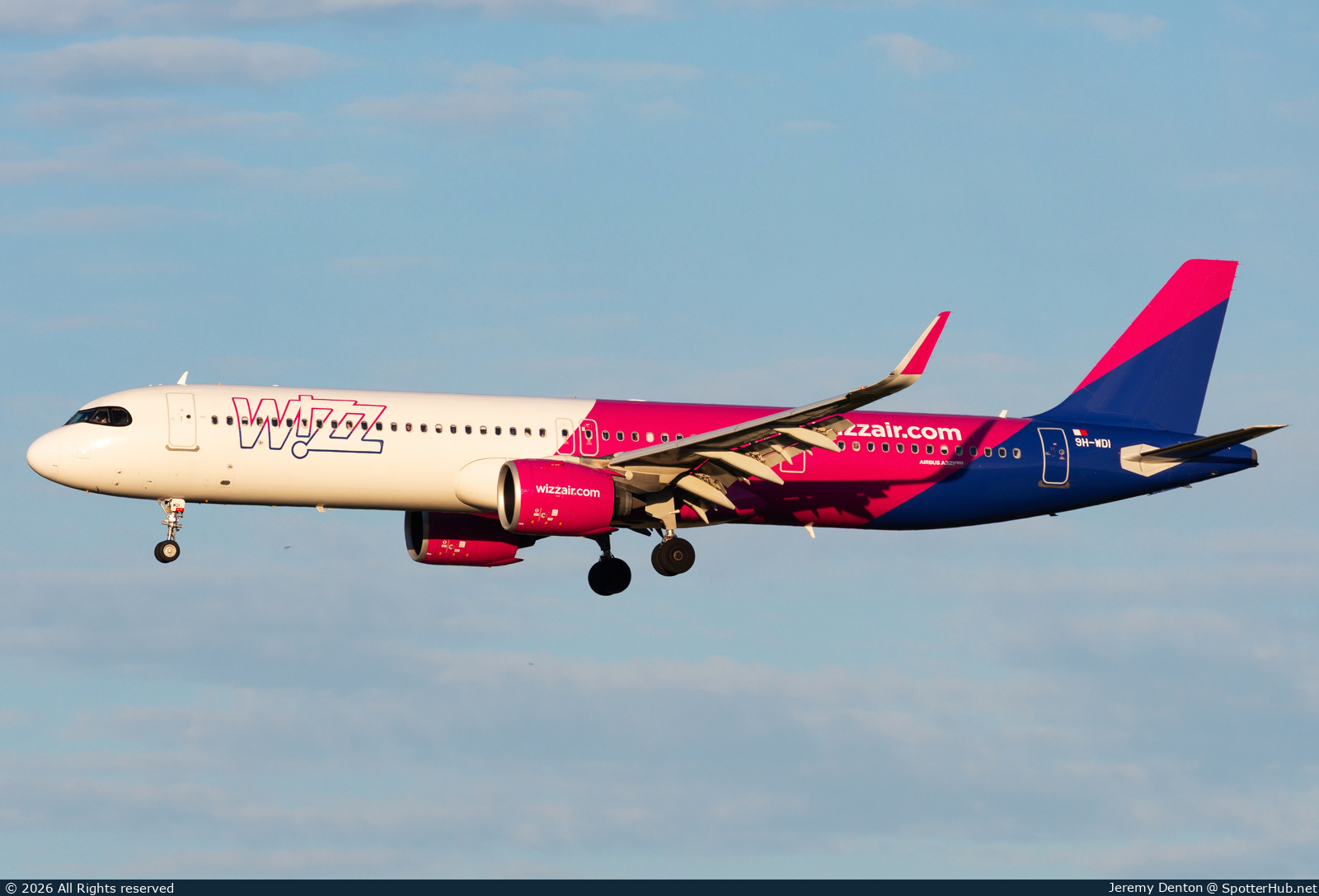 Photo of 9H-WDI - Airbus A321-271NX operated by Wizz Air Malta