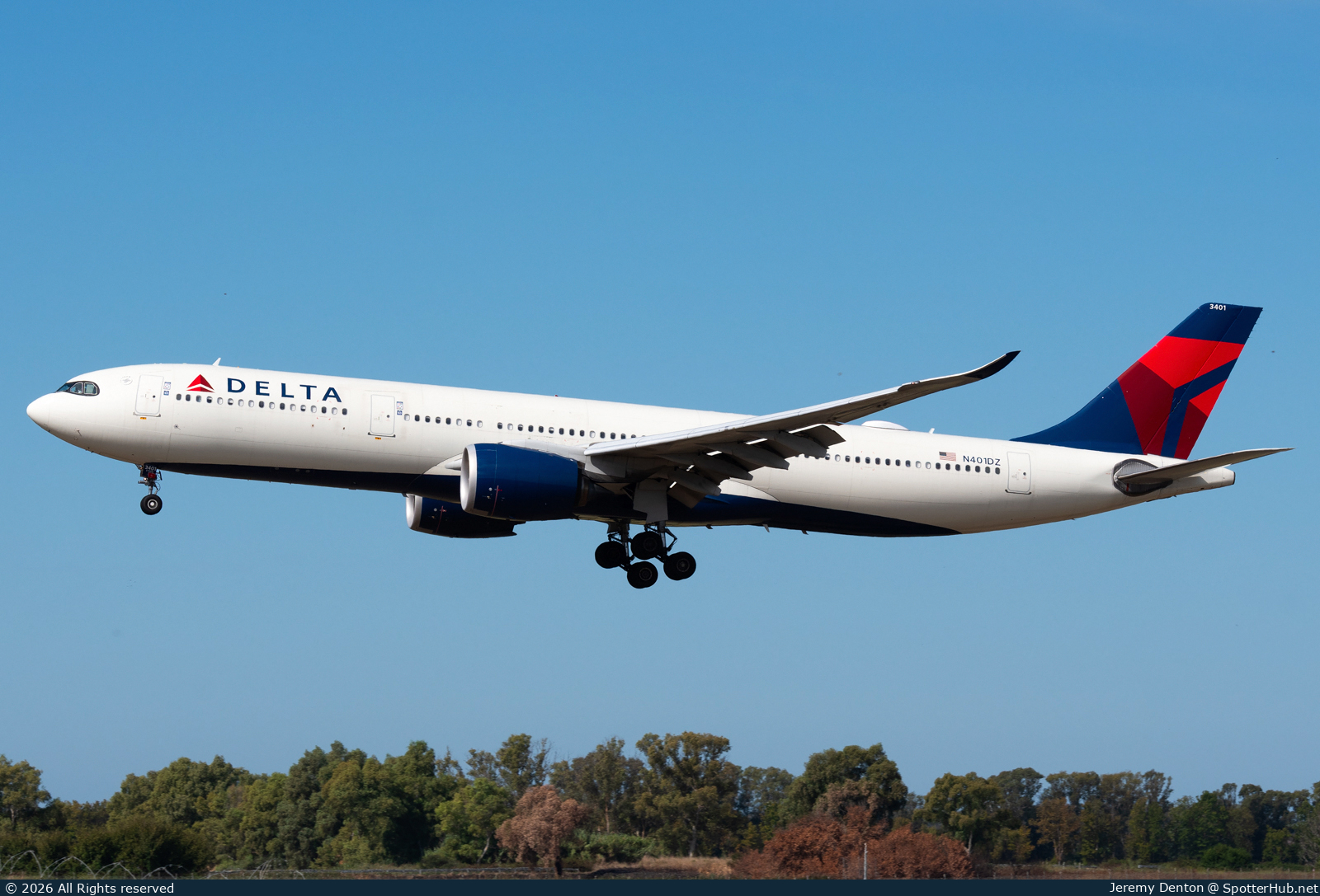 Photo of N401DZ - Airbus A330-941 operated by Delta Air Lines