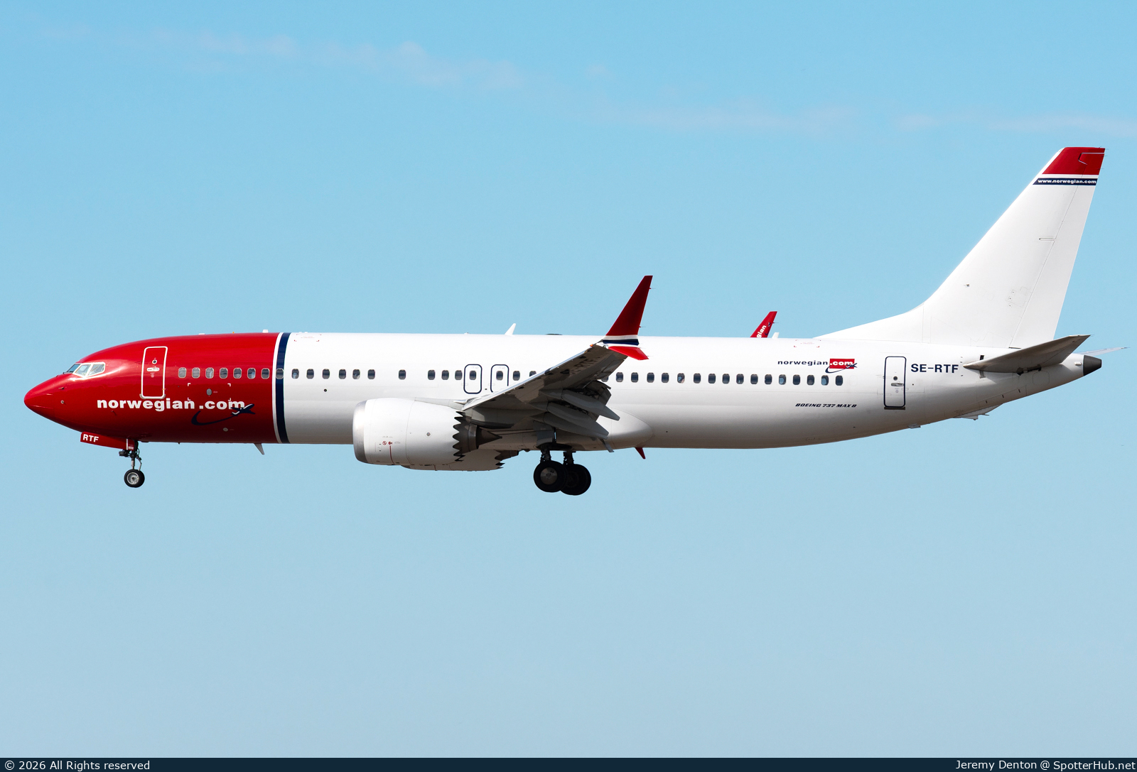 Photo of SE-RTF - Boeing 737 MAX 8 operated by Norwegian Air Sweden
