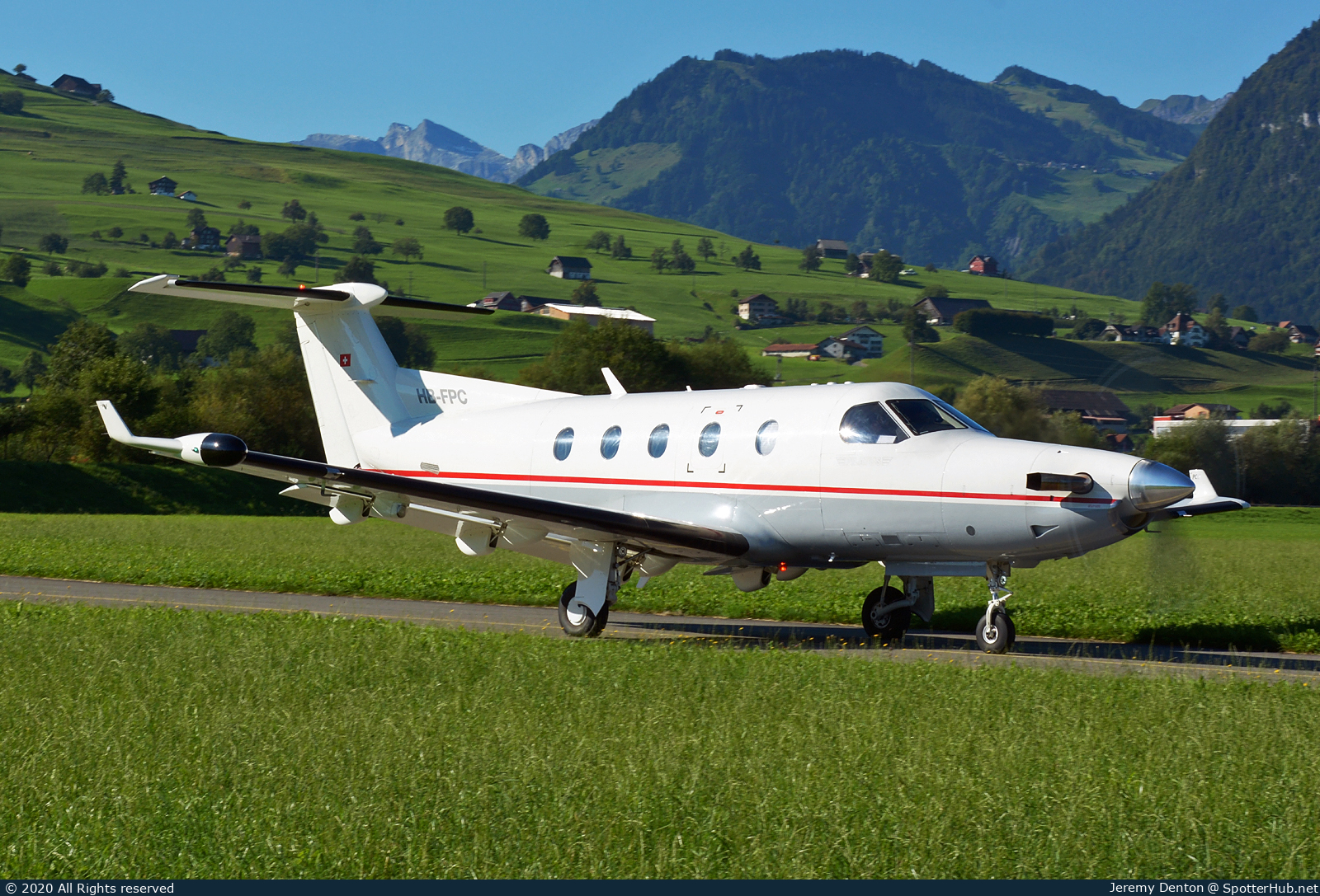 Photo of HB-FPC - Pilatus PC-12/45 operated by Moliair