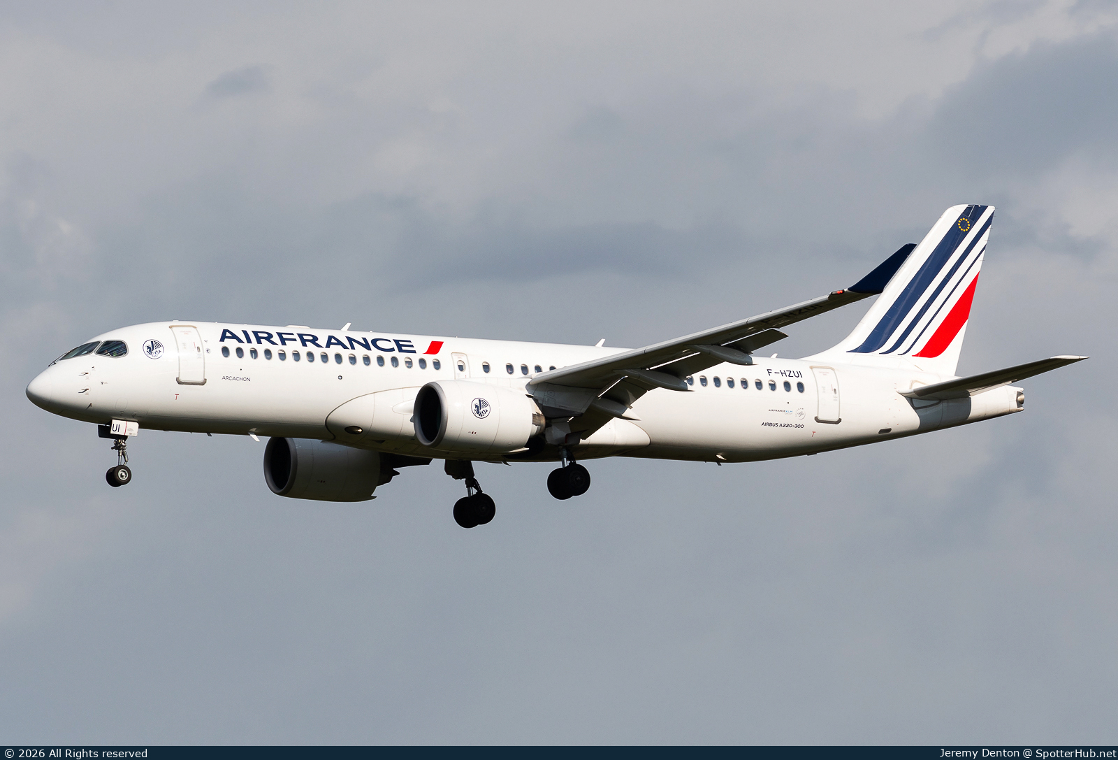 Photo of F-HZUI - Airbus A220-300 operated by Air France