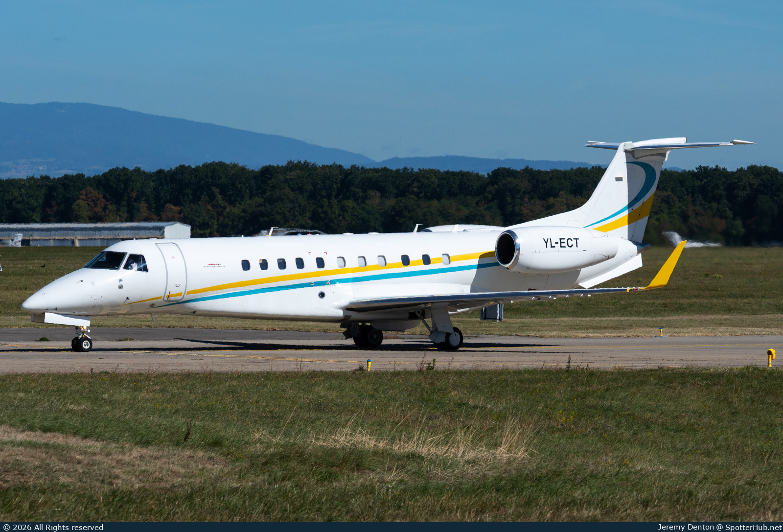 Photo of YL-ECT - Embraer Legacy 650 operated by Union Aviation