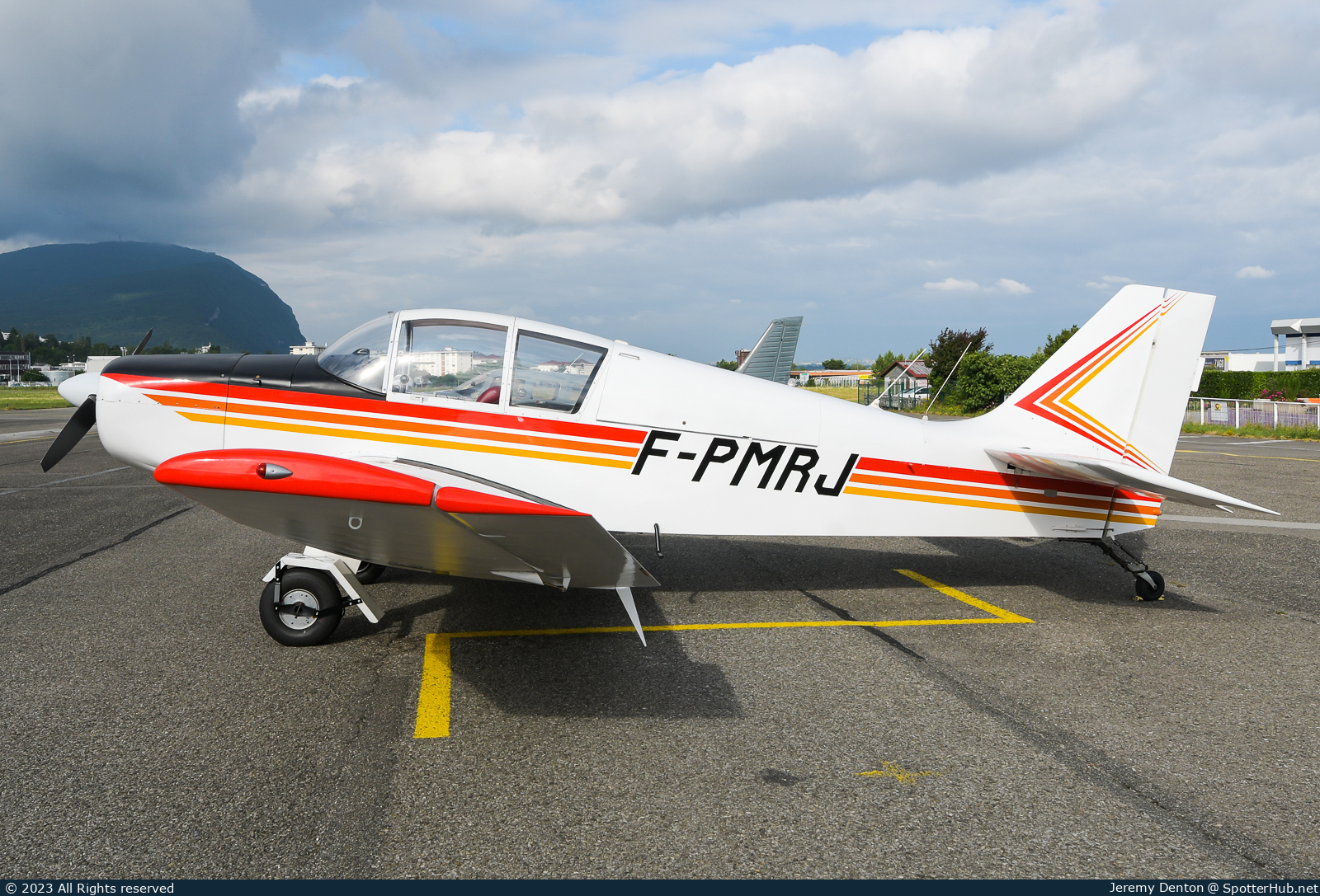 Photo of F-PMRJ - SAN Jodel D.140E Mousquetaire IV operated by Private