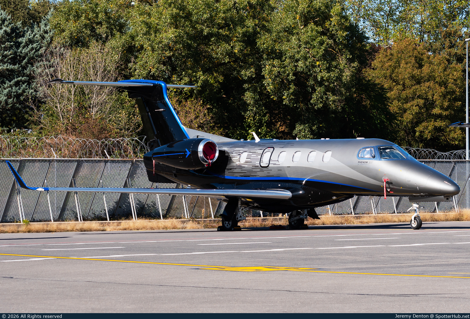 Photo of 9H-26EMA - Embraer Phenom 300 operated by Luxwing