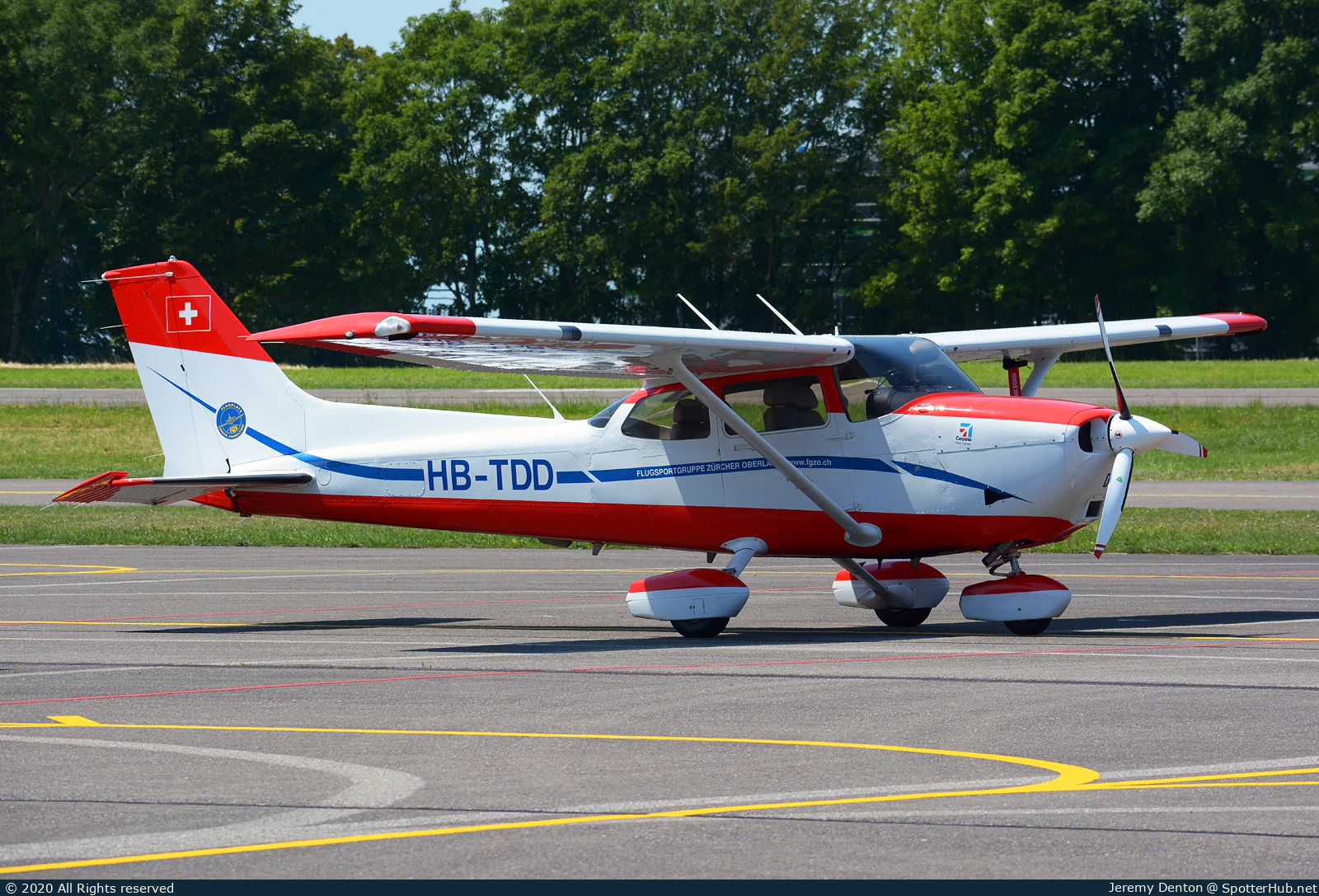 Photo of HB-TDD - Cessna 172S Skyhawk SP operated by Flugsportgruppe Zürcher Oberland