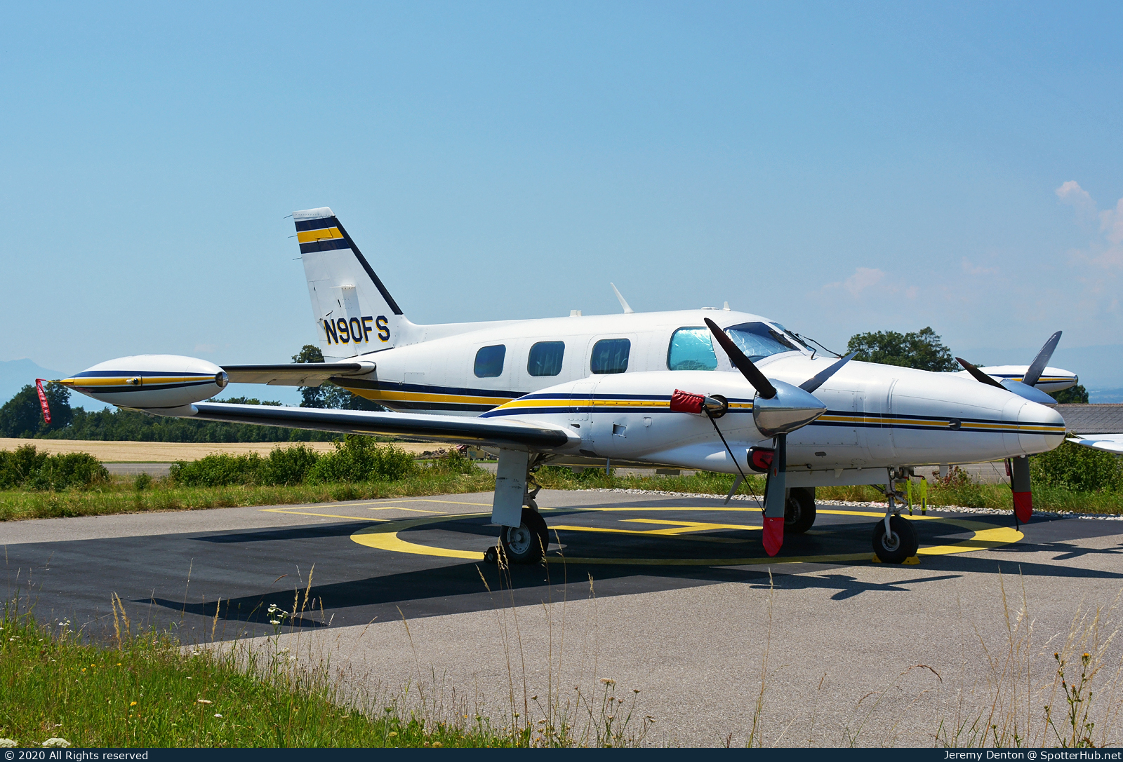 Photo of N90FS - Piper PA-31T Cheyenne II operated by Private