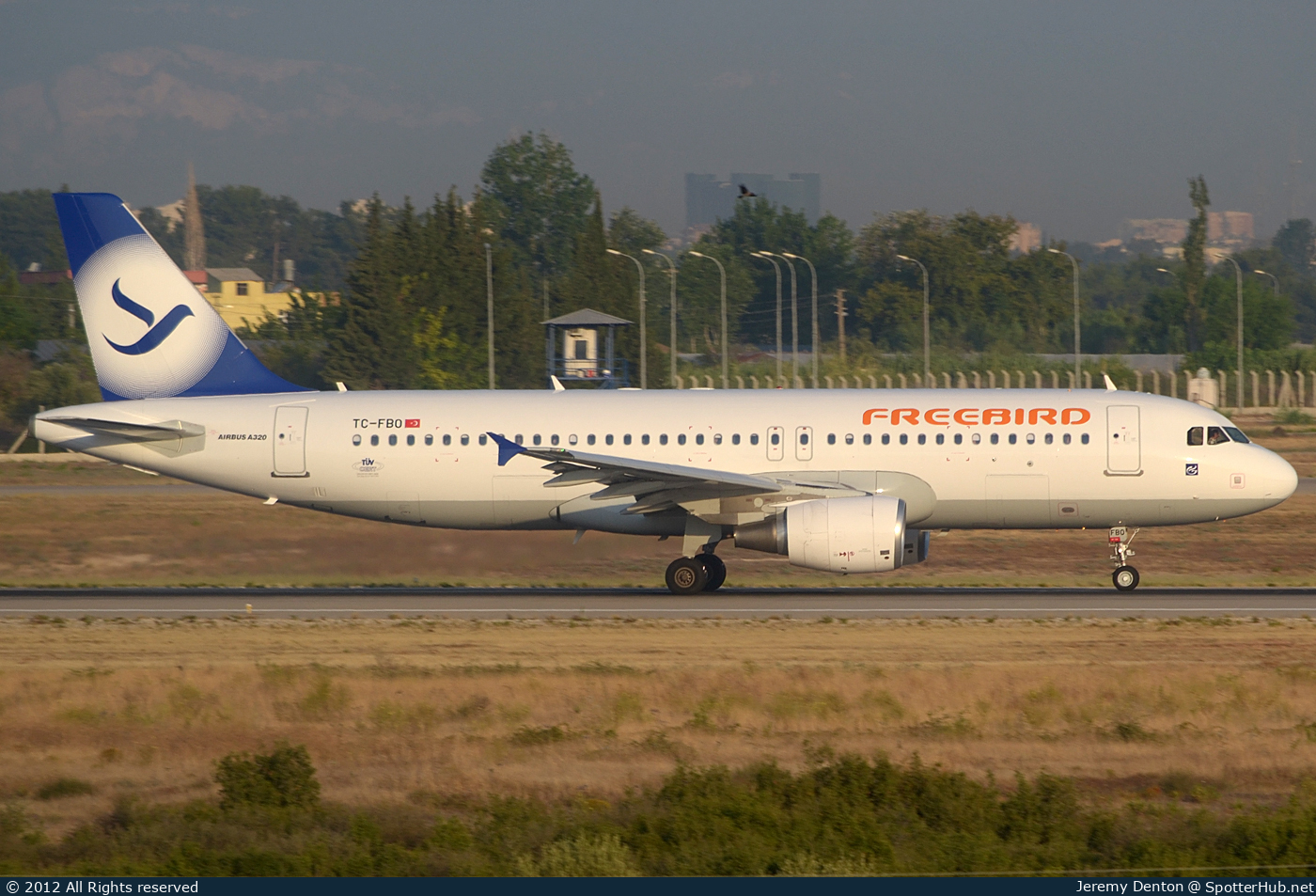 Photo of TC-FBO - Airbus A320-214 operated by Freebird Airlines