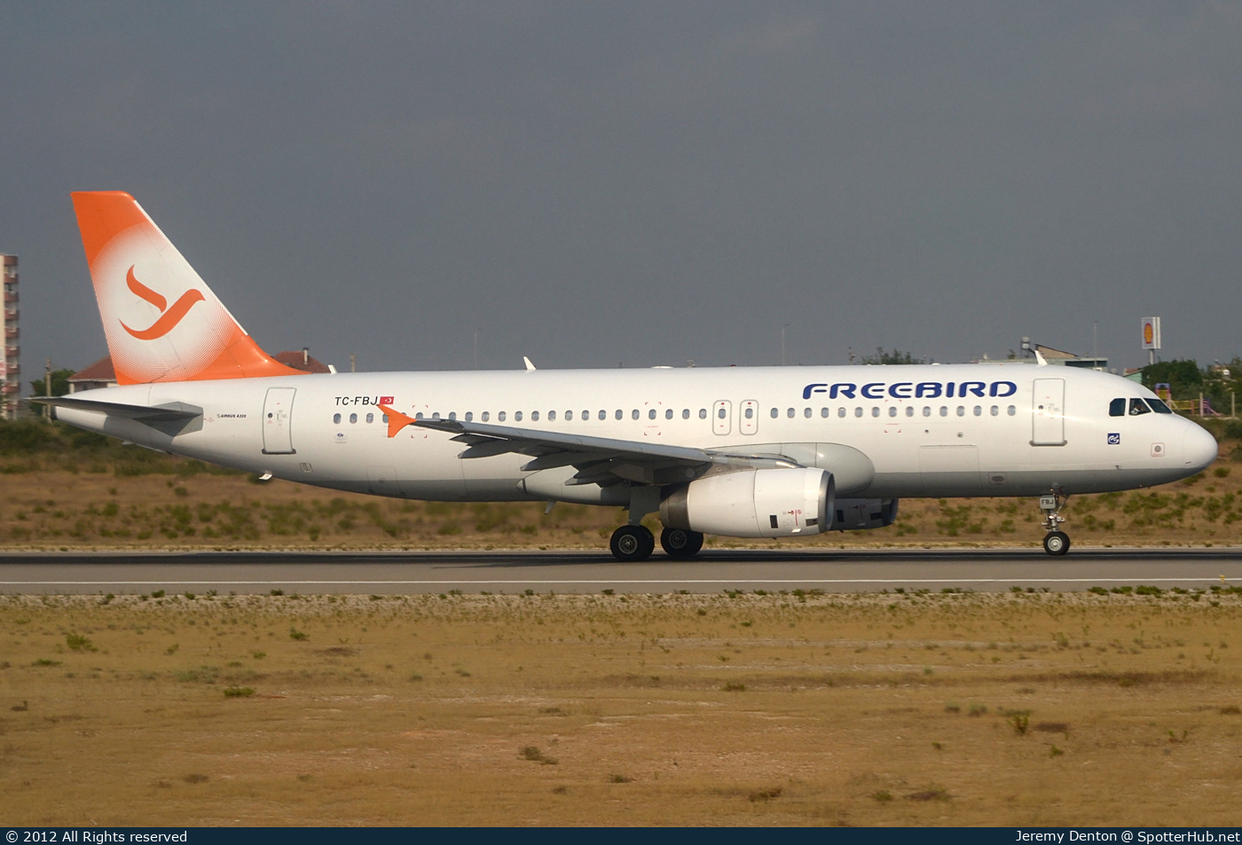 Photo of TC-FBJ - Airbus A320-232 operated by Freebird Airlines