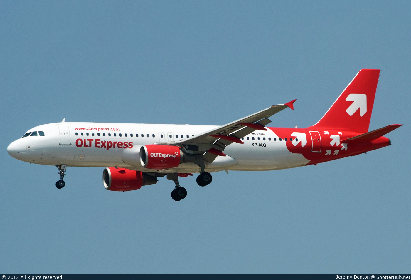 Photo of SP-IAG - Airbus A320-214 operated by OLT Express
