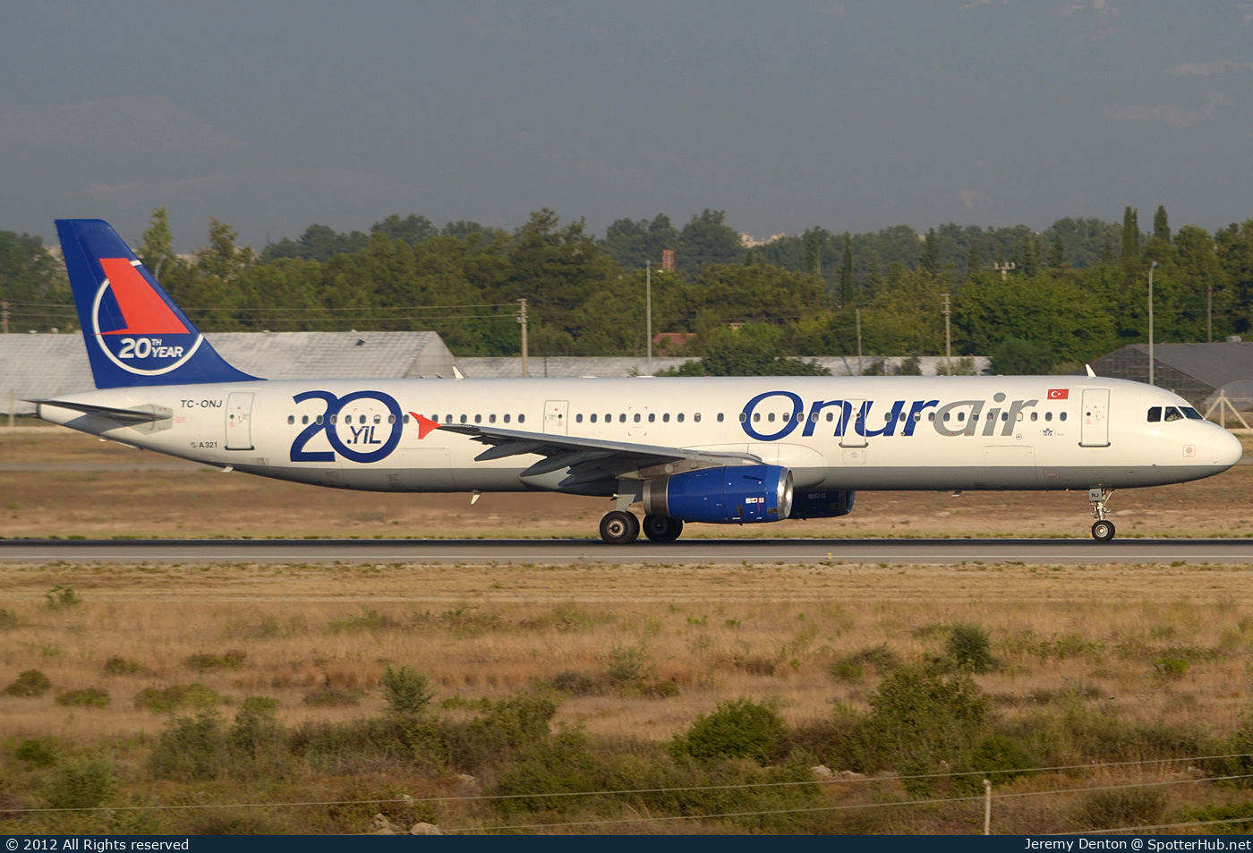 Photo of TC-ONJ - Airbus A321-131 operated by Onur Air