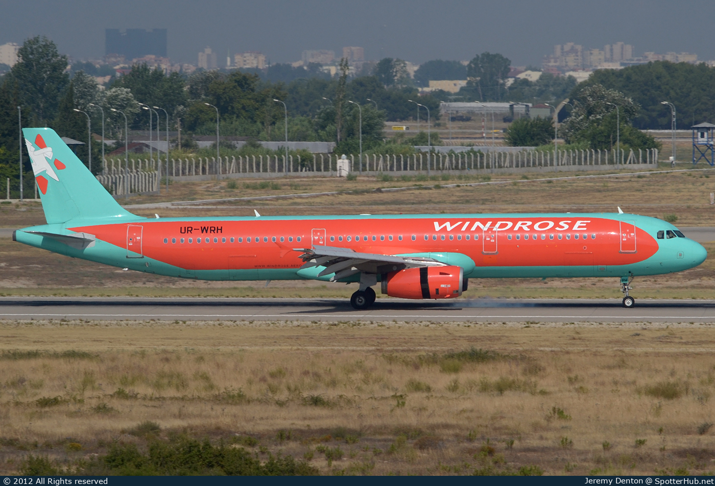 Photo of UR-WRH - Airbus A321-231 operated by Windrose Airlines