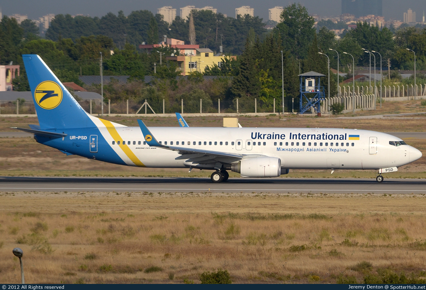 Photo of UR-PSD - Boeing 737-8HX operated by Ukraine International Airlines
