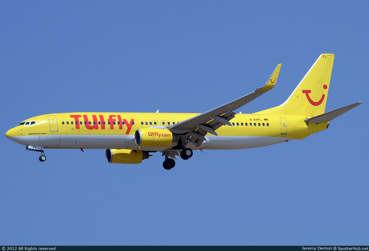 Photo of D-AHFL - Boeing 737-8K5 operated by TUIfly