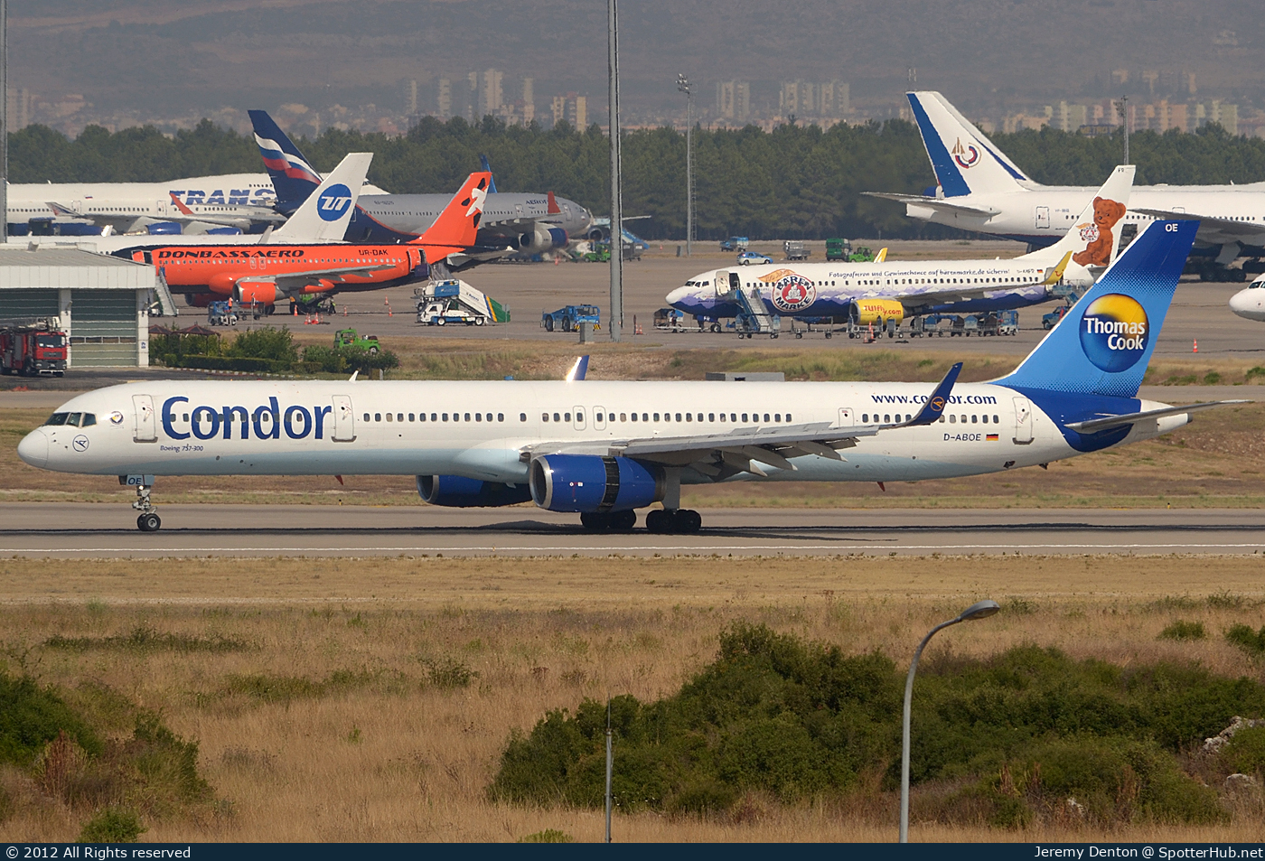 Photo of D-ABOE - Boeing 757-330 operated by Condor