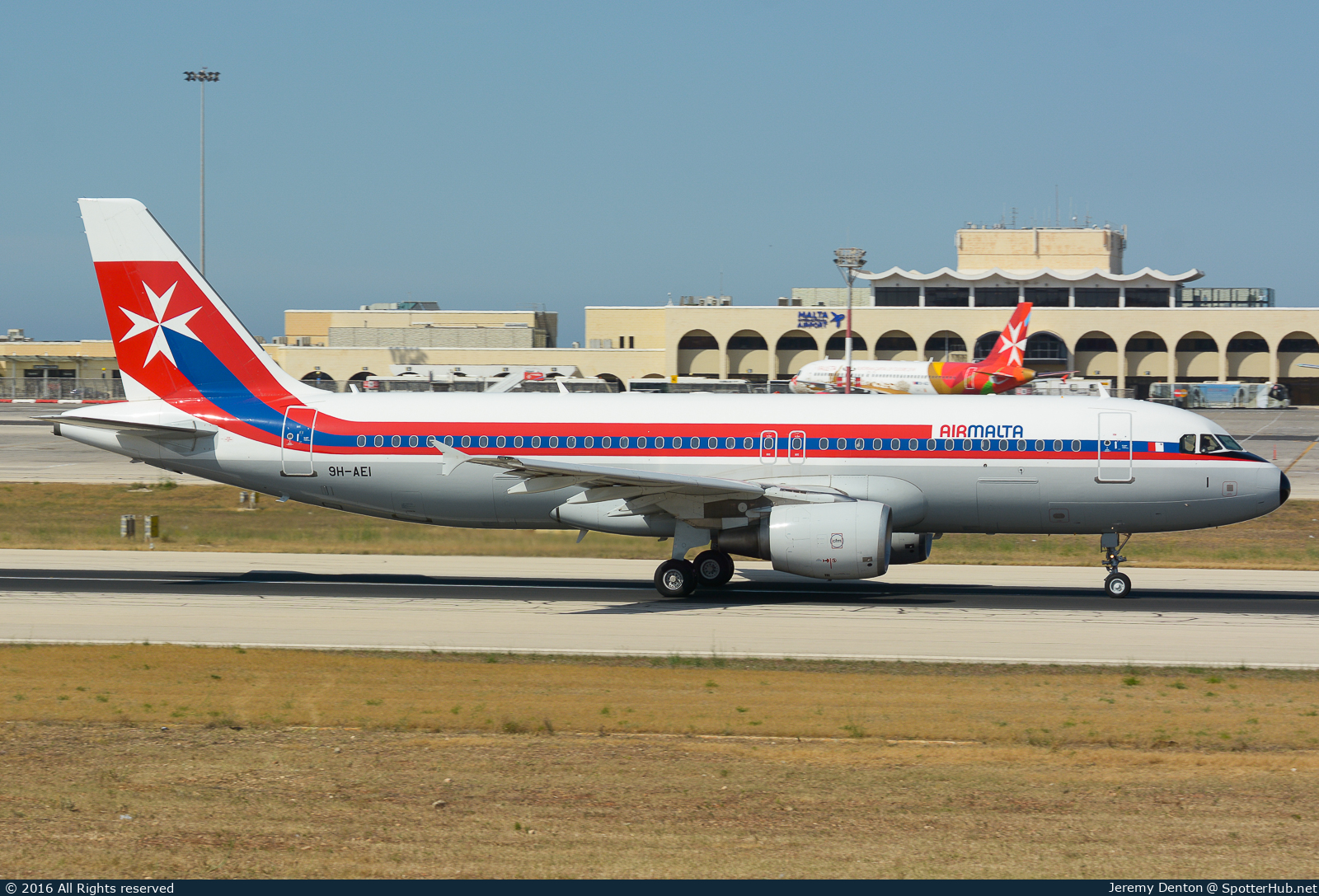 Photo of 9H-AEI - Airbus A320-214 operated by Air Malta