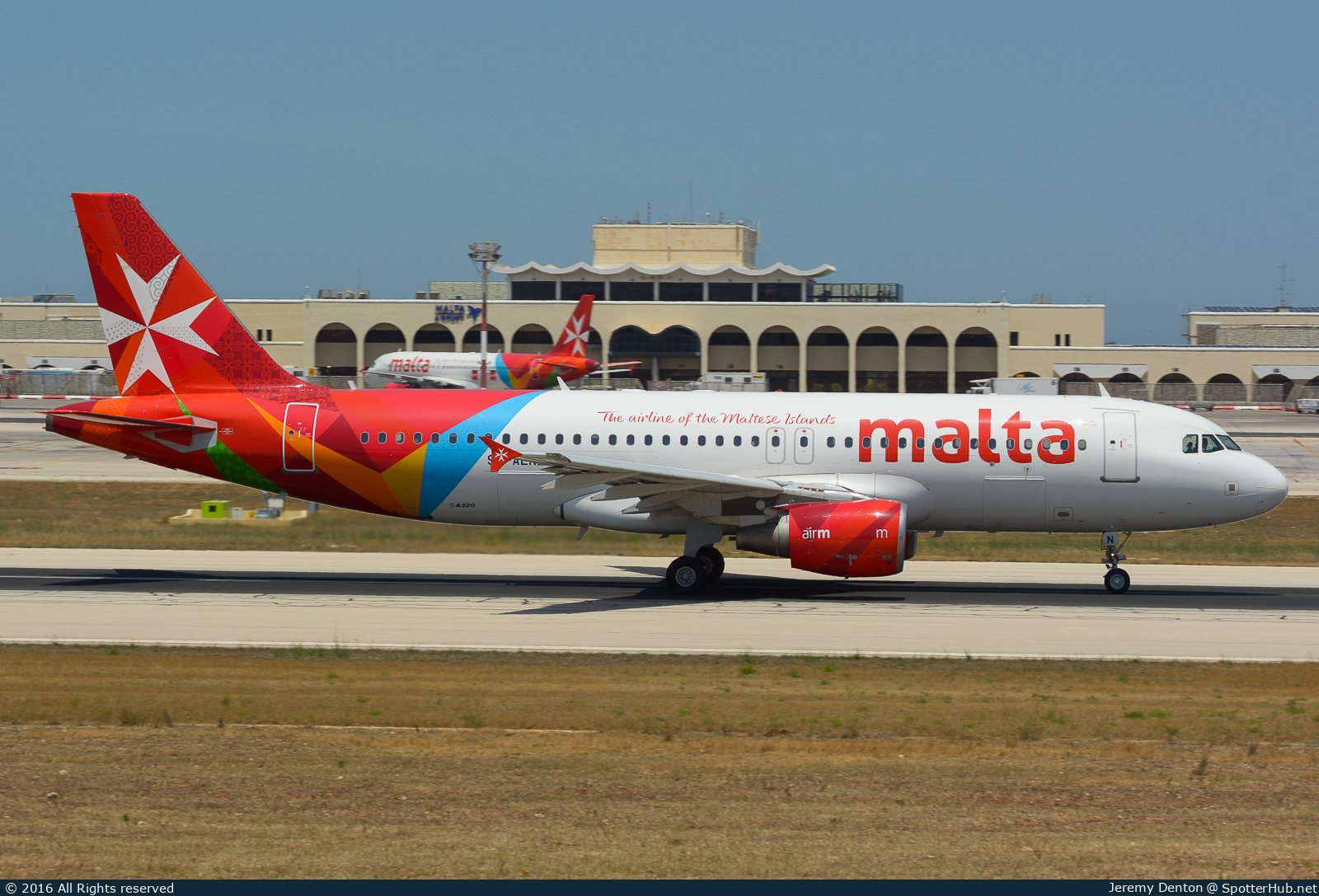 Photo of 9H-AEN - Airbus A320-214 operated by Air Malta