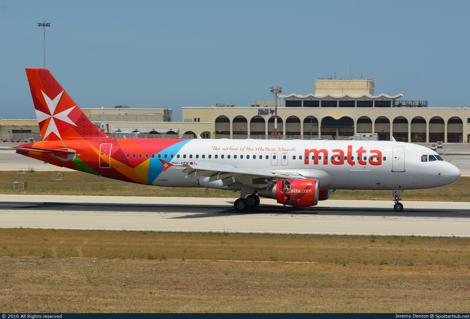 Photo of 9H-AEK - Airbus A320-214 operated by Air Malta