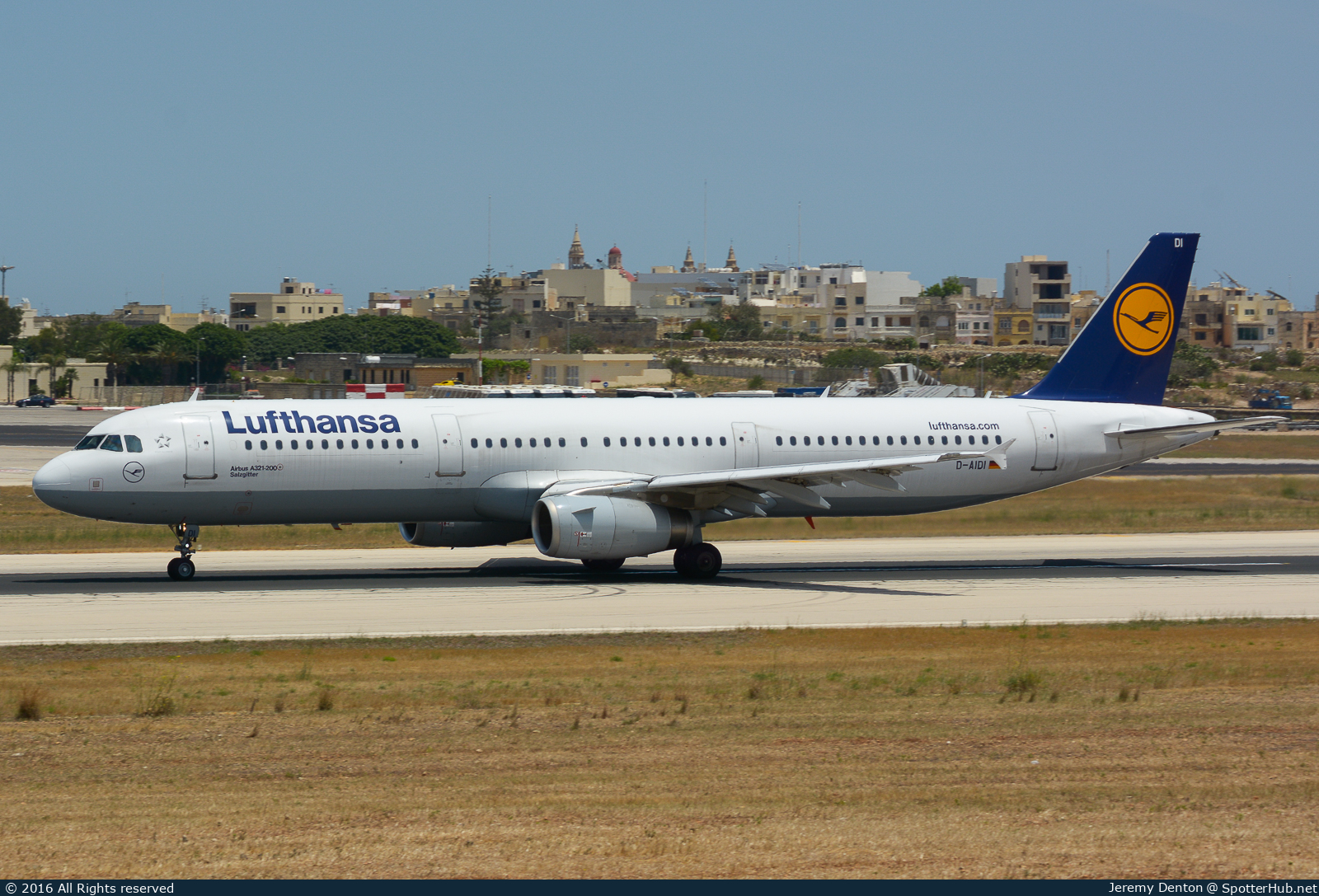 Photo of D-AIDI - Airbus A321-231 operated by Lufthansa