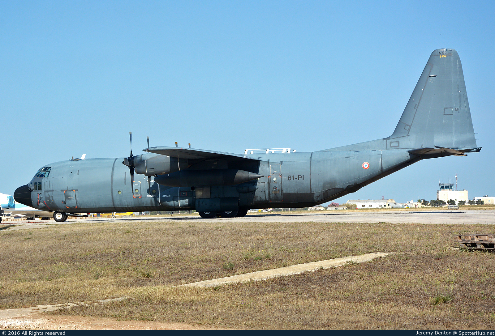 Photo of 5152 - Lockheed C-130H-30 Hercules operated by French Air Force