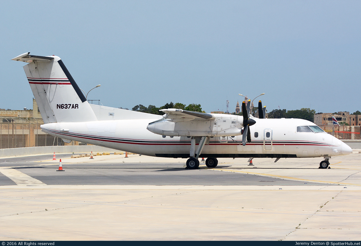 Photo of N637AR - De Havilland Canada DHC-8-103 Dash 8 operated by EP Aviation