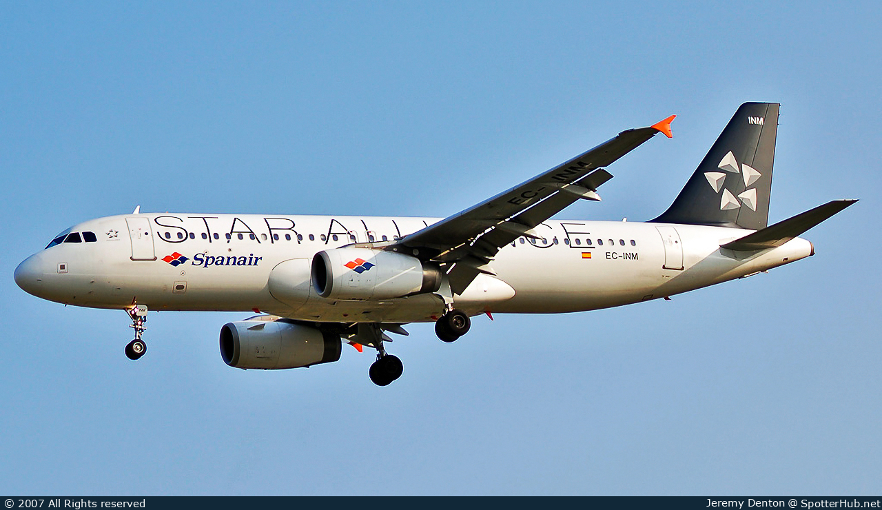 Photo of EC-INM - Airbus A320-232 operated by Spanair