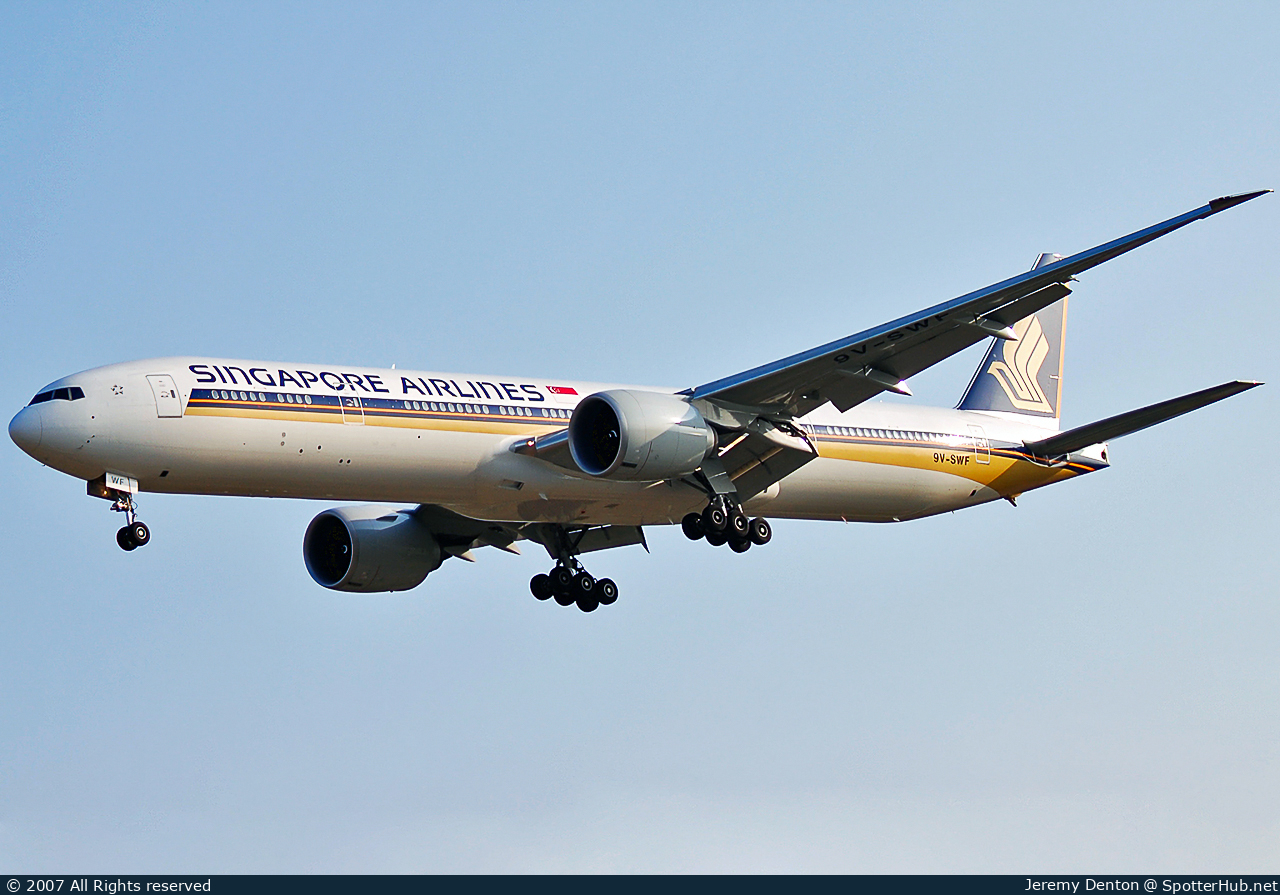 Photo of 9V-SWF - Boeing 777-312(ER) operated by Singapore Airlines