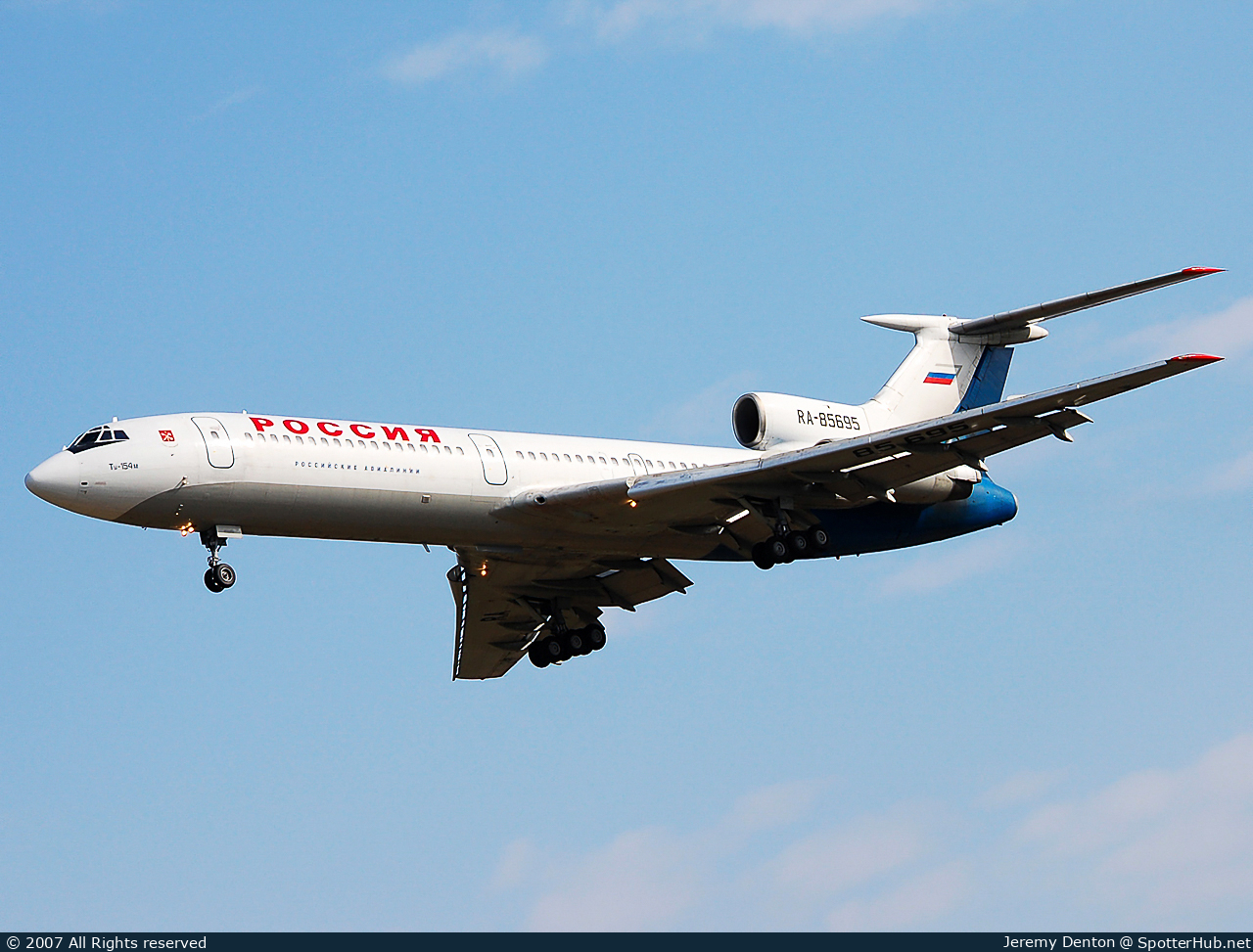 Photo of RA-85695 - Tupolev Tu-154M operated by Rossiya Airlines